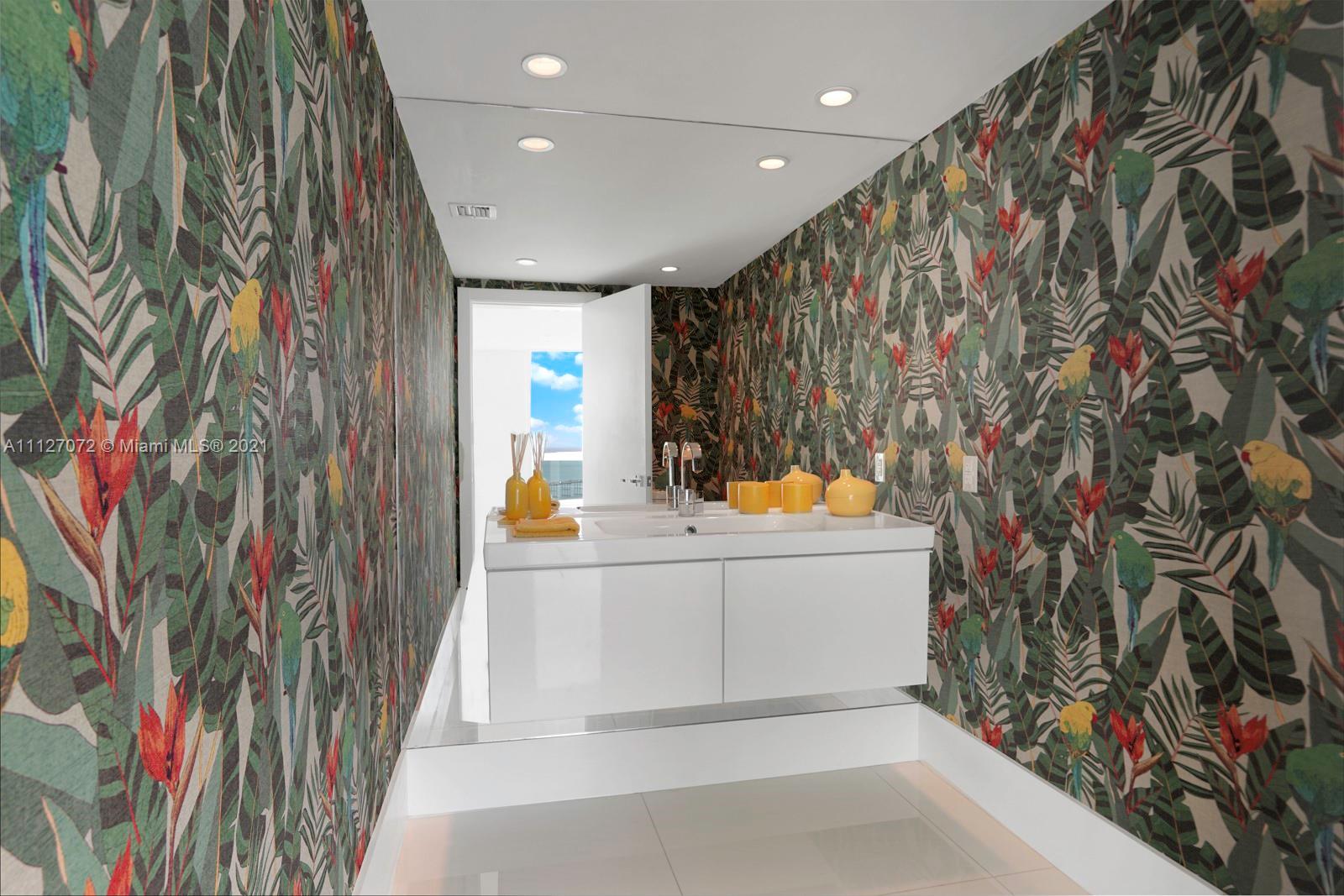 SANTA MARIA CONDO - Residential