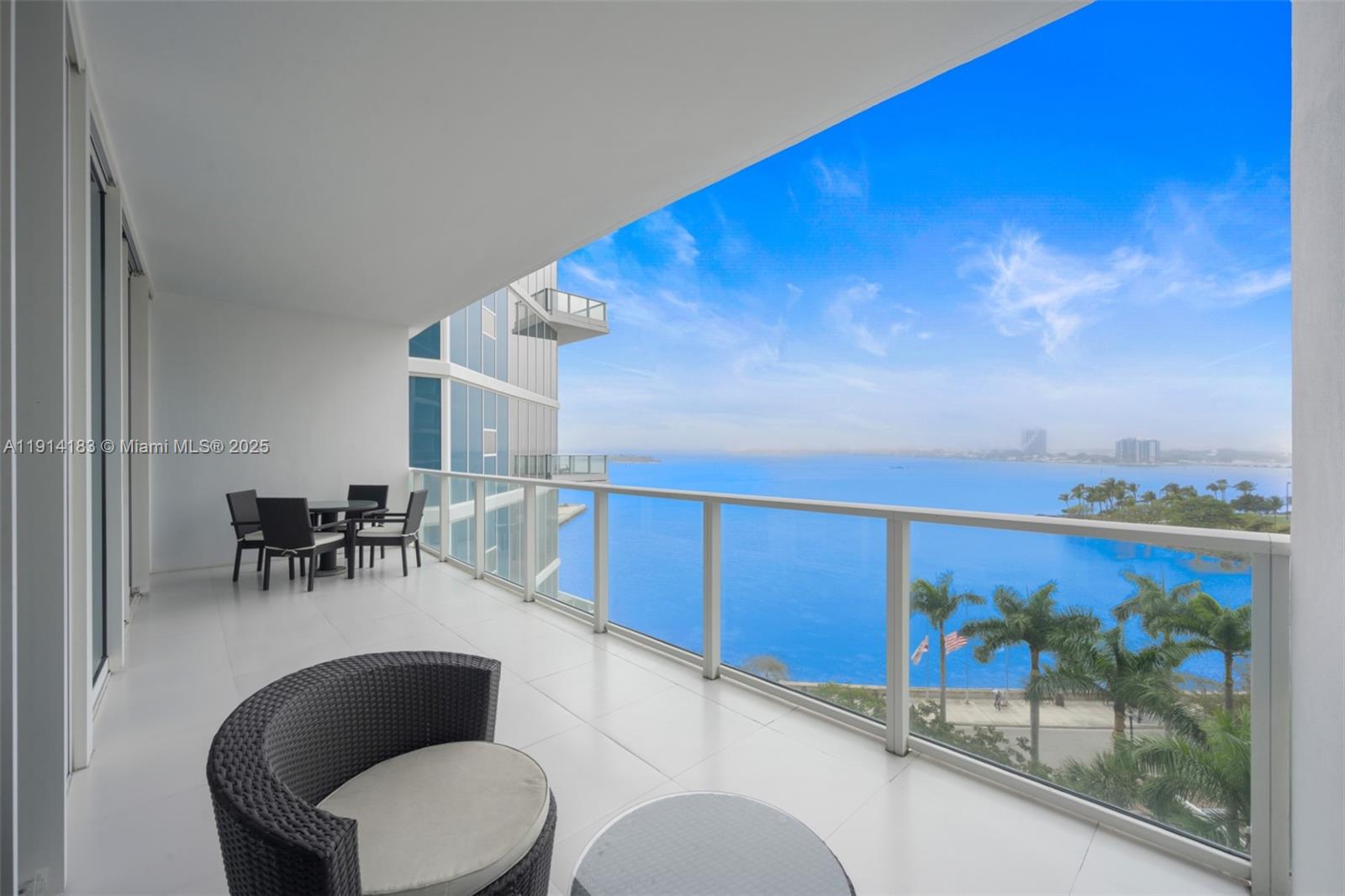 PARAMOUNT BAY CONDO - Residential Lease