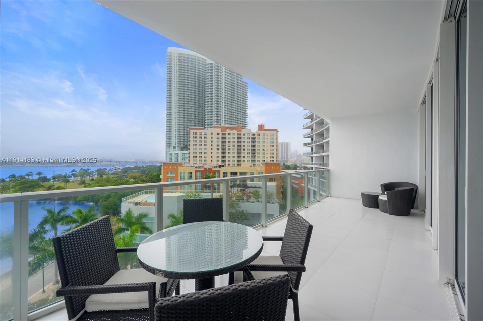PARAMOUNT BAY CONDO - Residential Lease