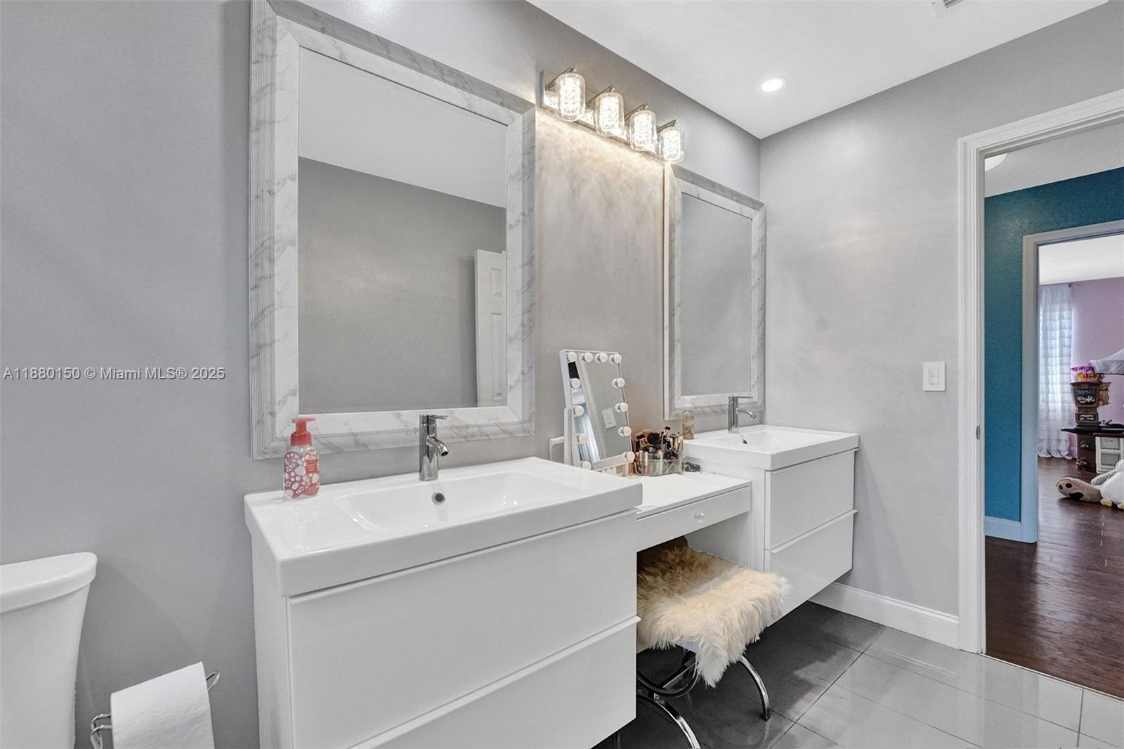 SILVER LAKES PHASE III RE - Residential