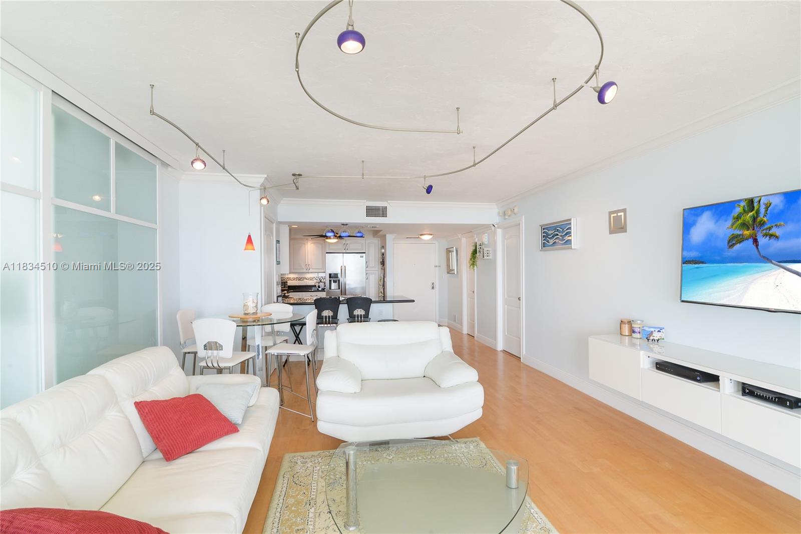 POINT OF AMERICAS II - Residential