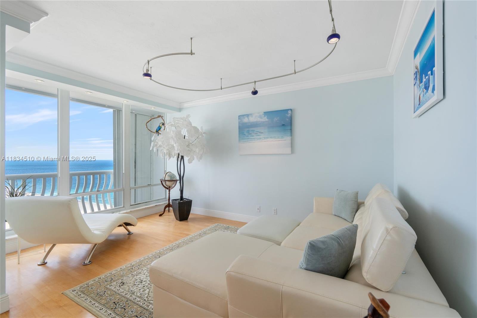 POINT OF AMERICAS II - Residential