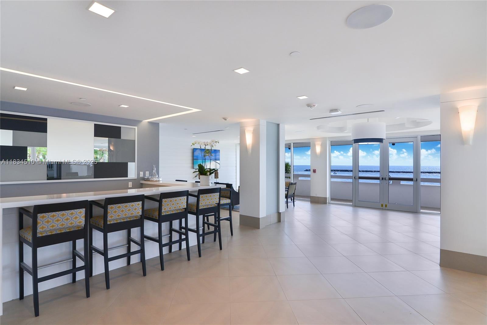 POINT OF AMERICAS II - Residential