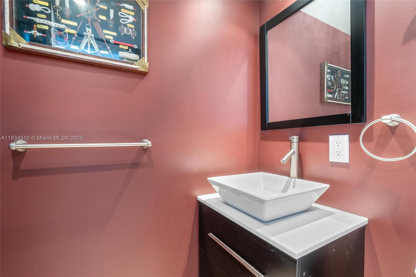 POINT OF AMERICAS II - Residential