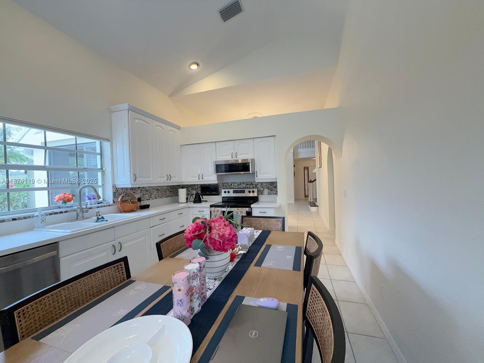 BARCLAY CLUB AT PGA NATL - Residential