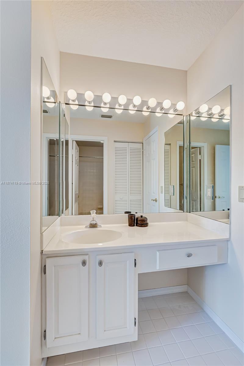 BARCLAY CLUB AT PGA NATL - Residential