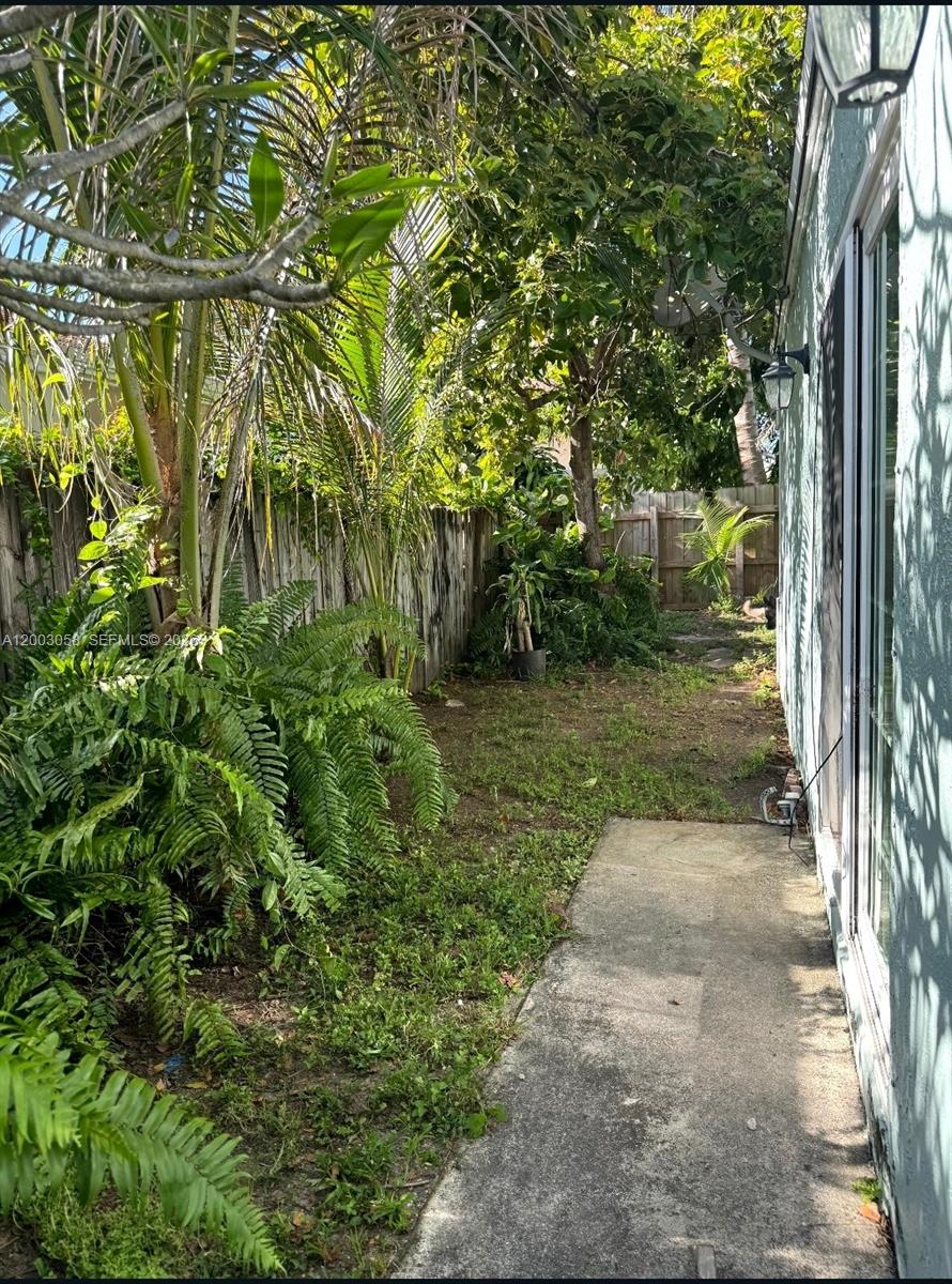 LAKES BY THE BAY SEC 5 - Residential