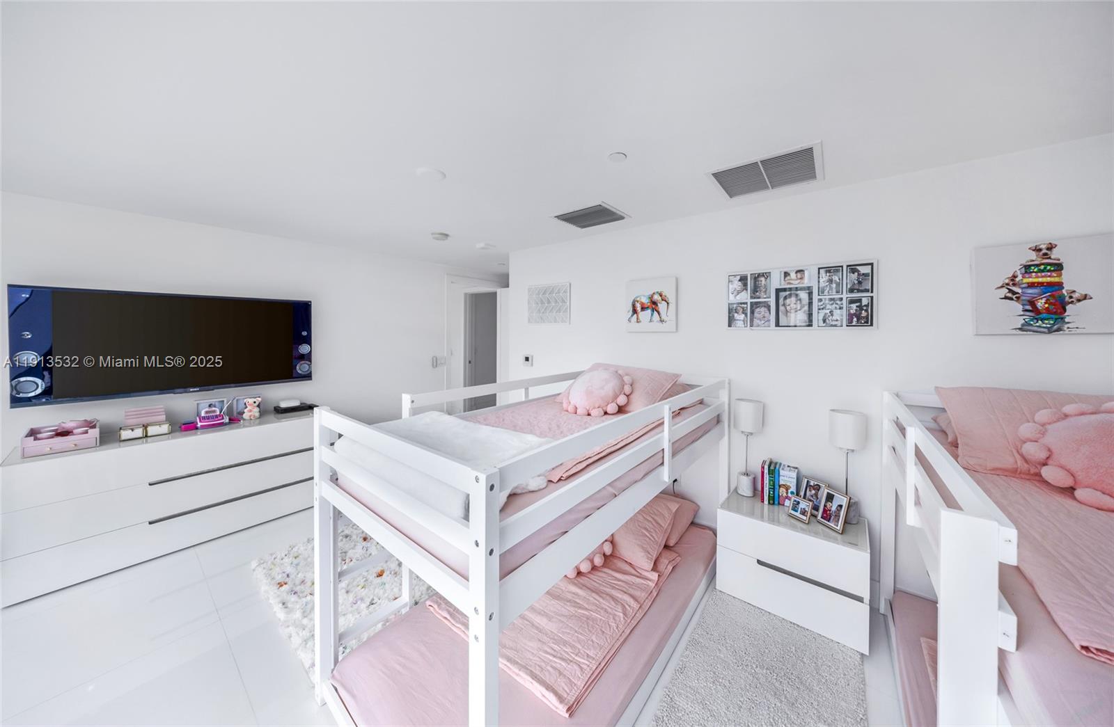 ARTECH RESIDENCES AT AVEN - Residential