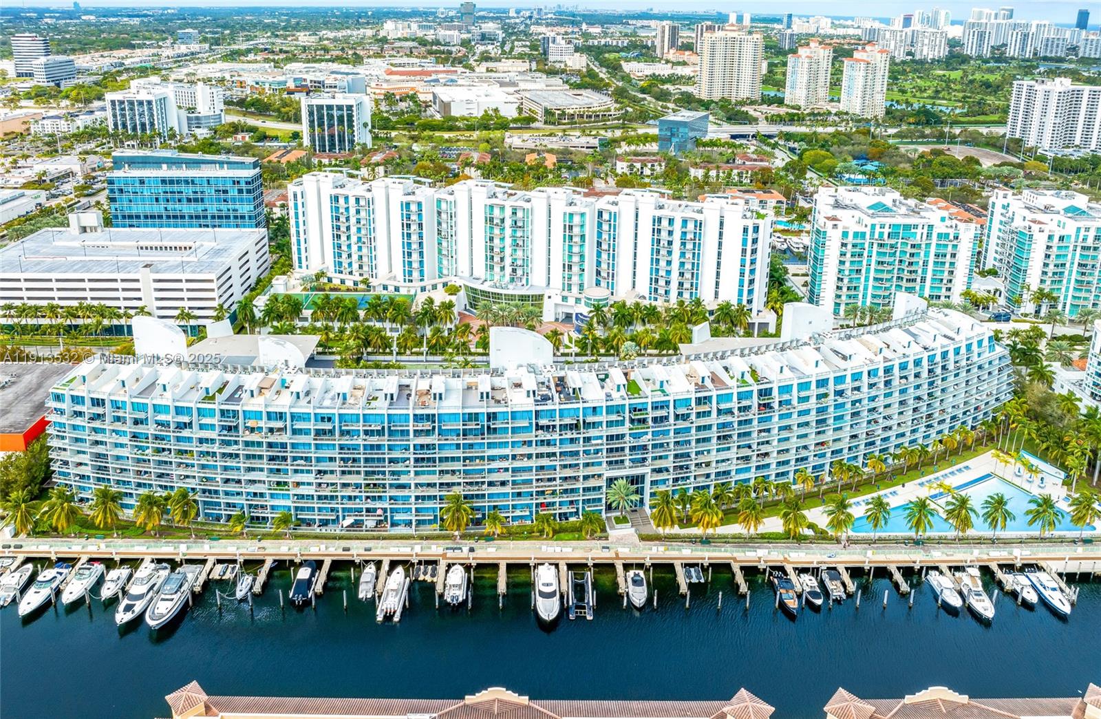 ARTECH RESIDENCES AT AVEN - Residential