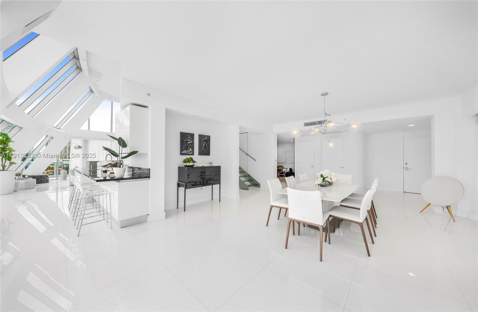 ARTECH RESIDENCES AT AVEN - Residential