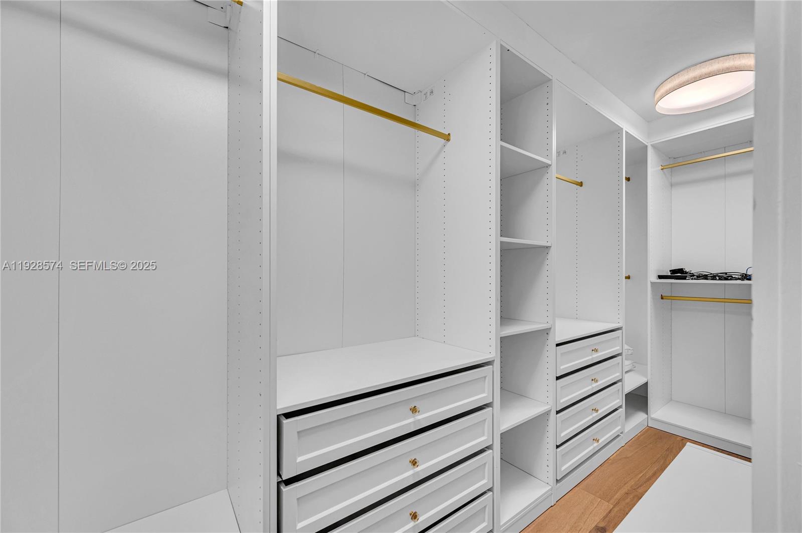 BAY POINT - Residential Lease