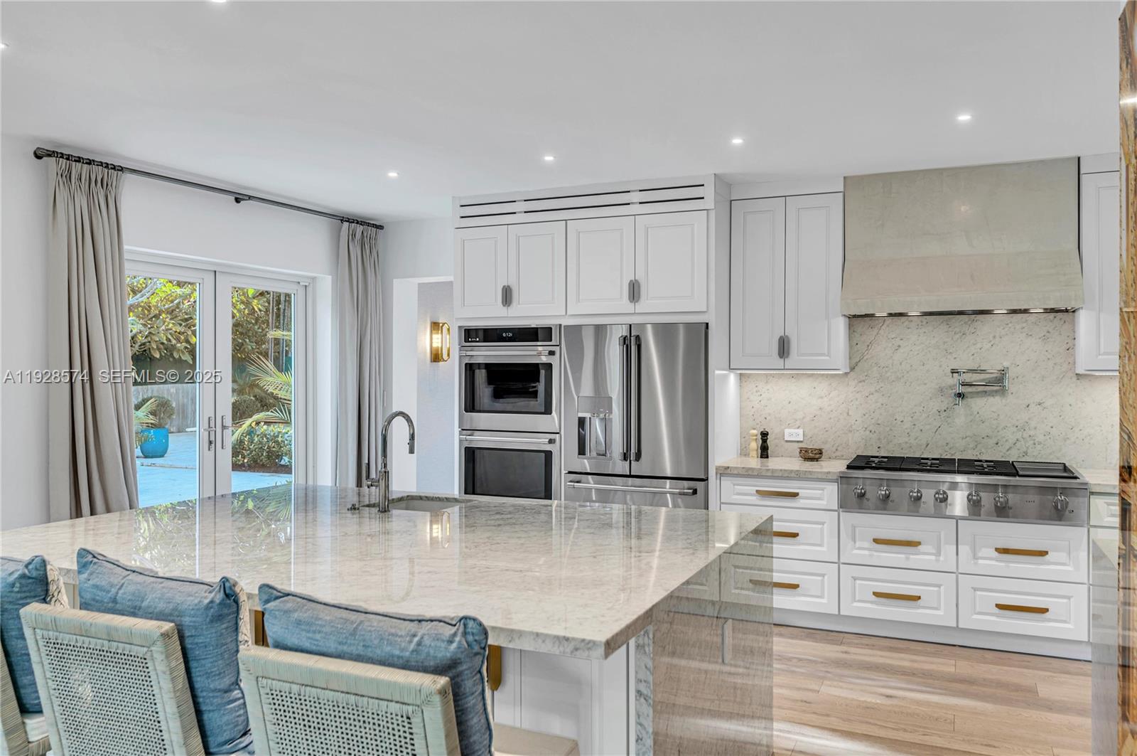 BAY POINT - Residential Lease