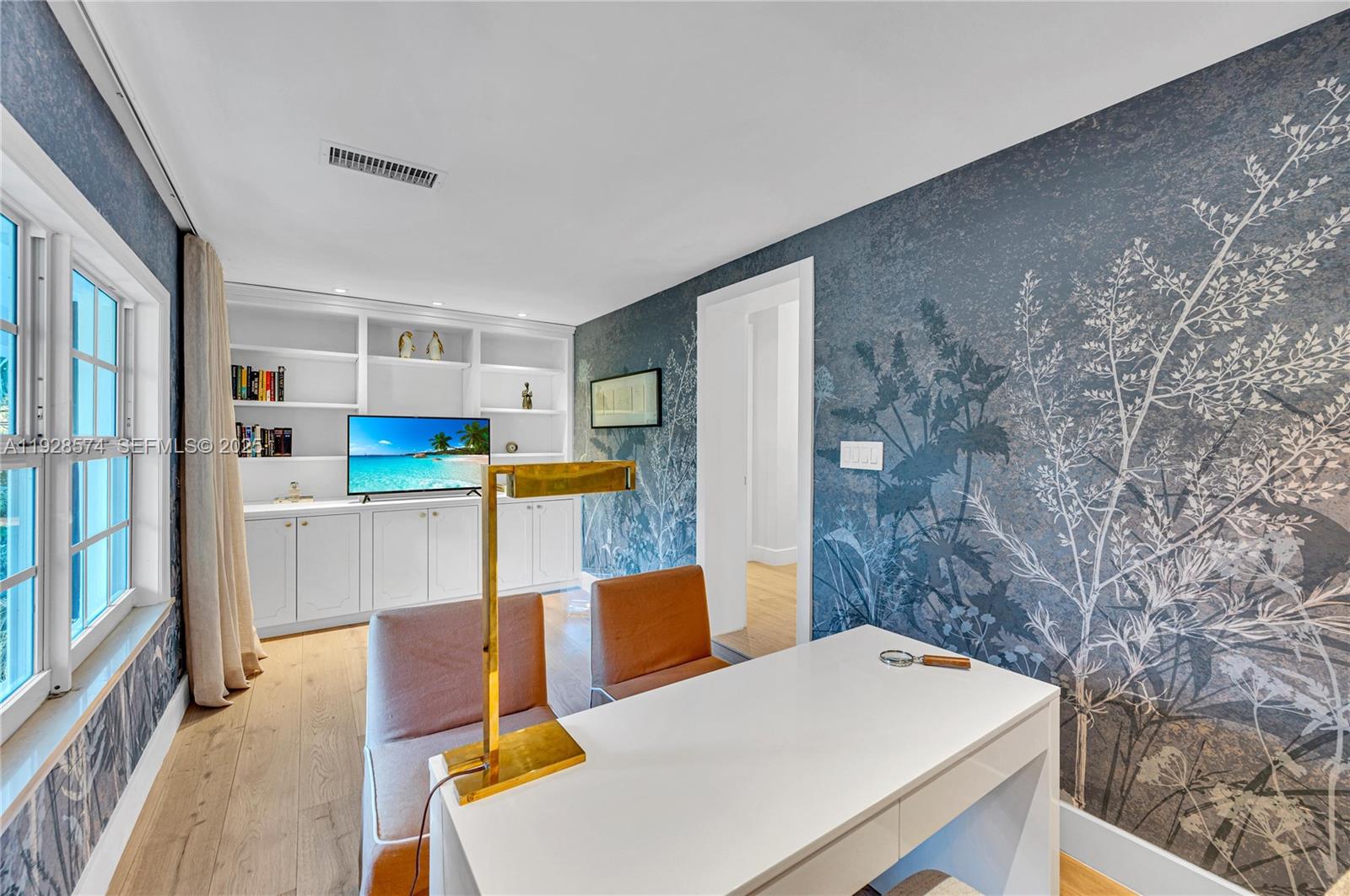 BAY POINT - Residential Lease