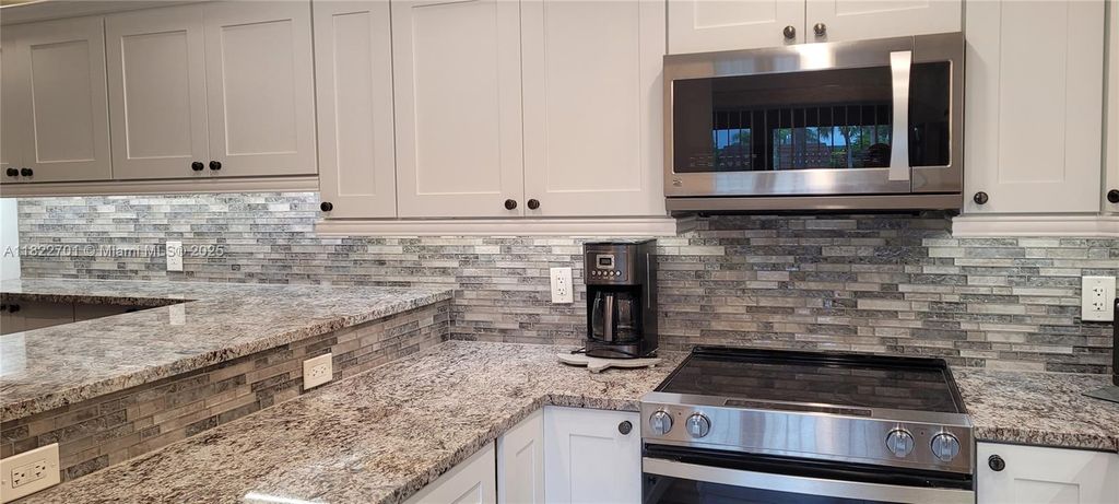 Photo of 825 Center St #35A, Jupiter, FL 33458 (MLS # A11822701)