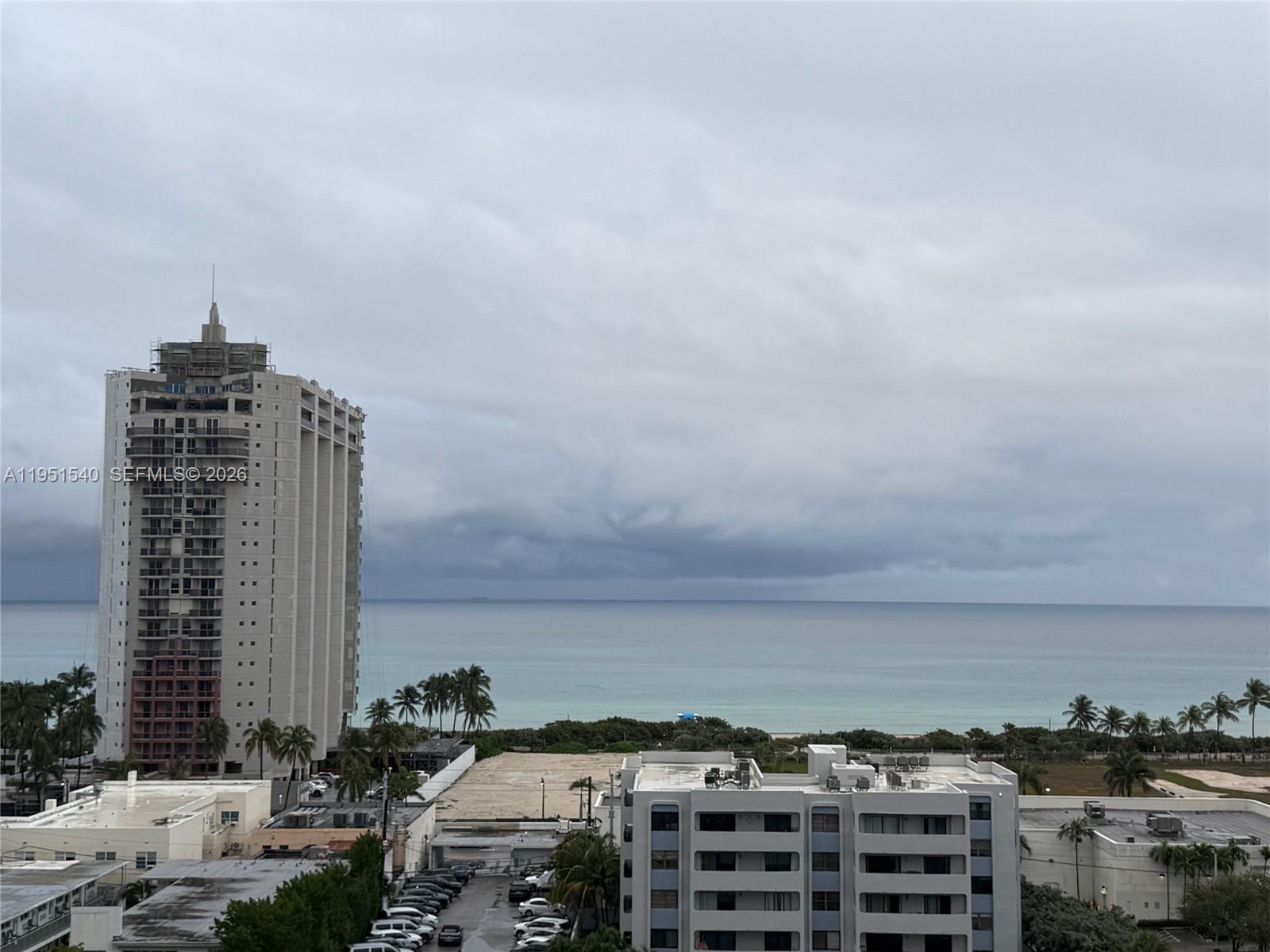 6770 Indian Creek Dr 11D