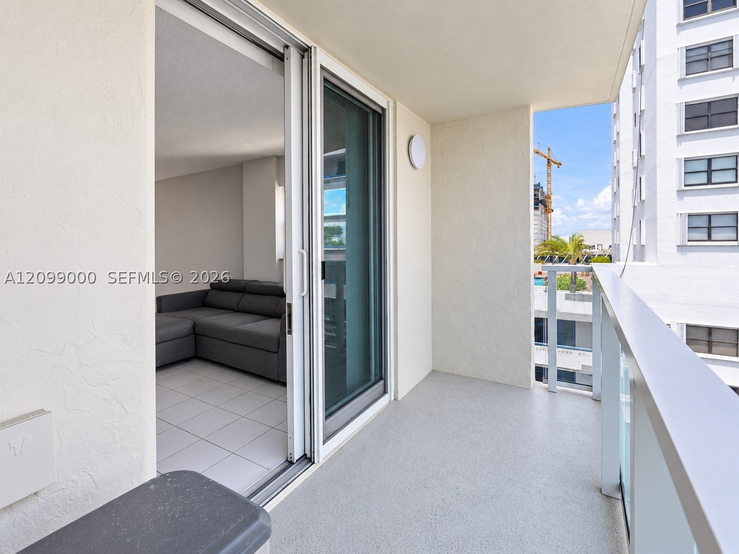 1750 James Ave 7L