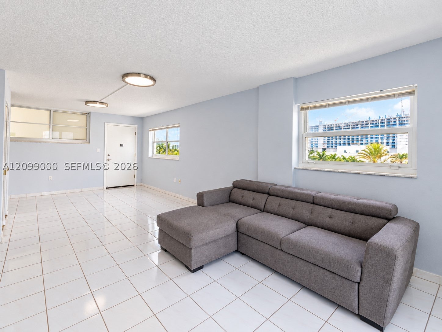 1750 James Ave 7L