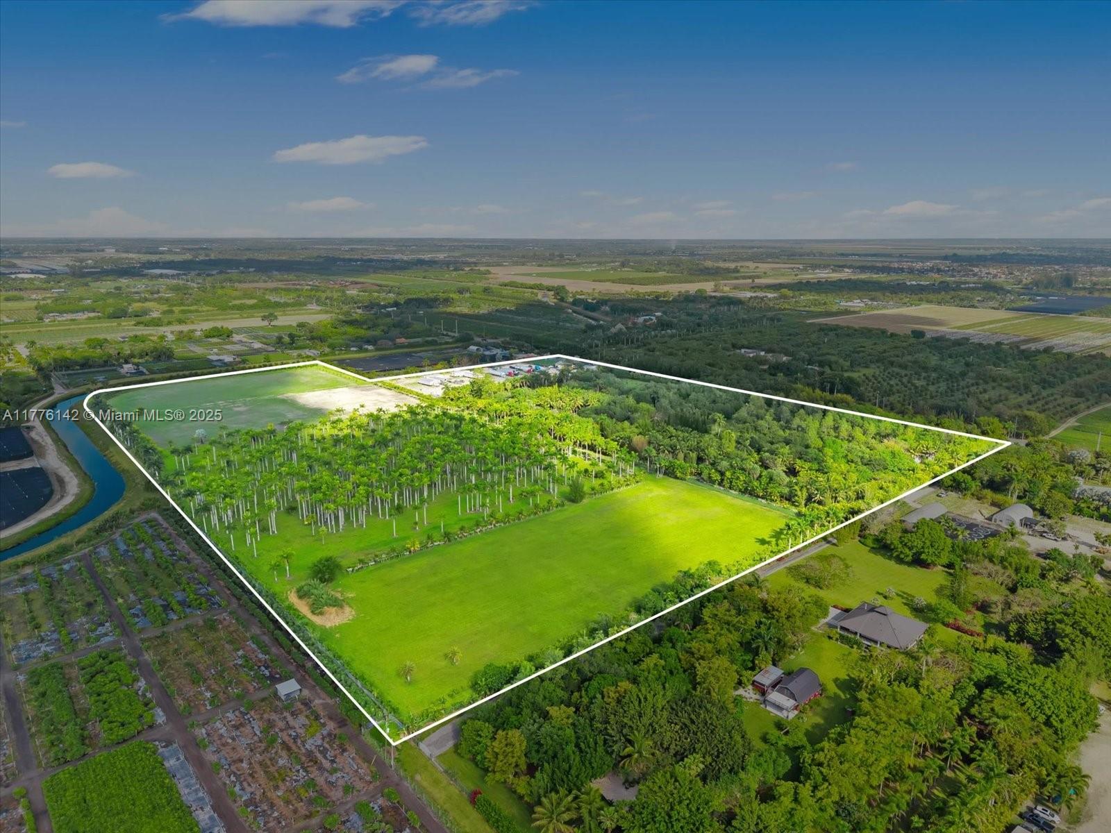 BREEZY OAKS - Land