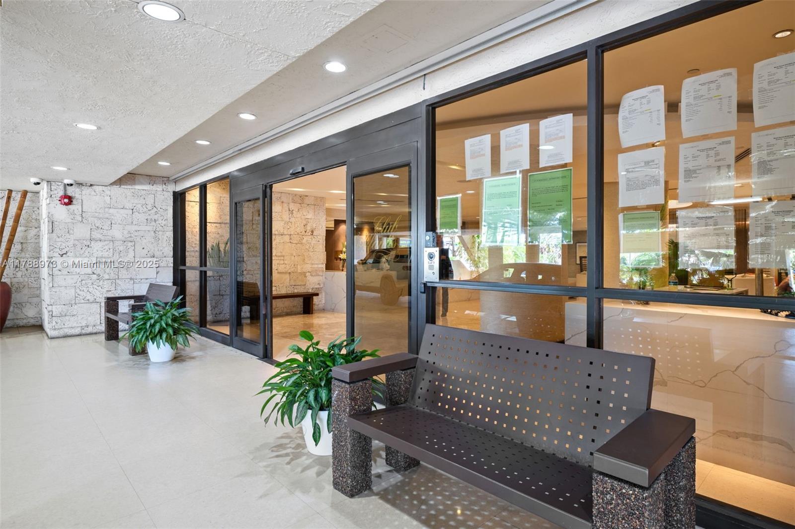 CLUB ATLANTIS CONDO - Residential