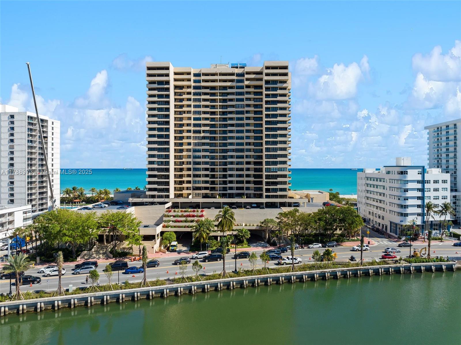 CLUB ATLANTIS CONDO - Residential