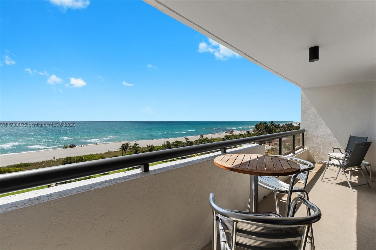 CLUB ATLANTIS CONDO - Residential