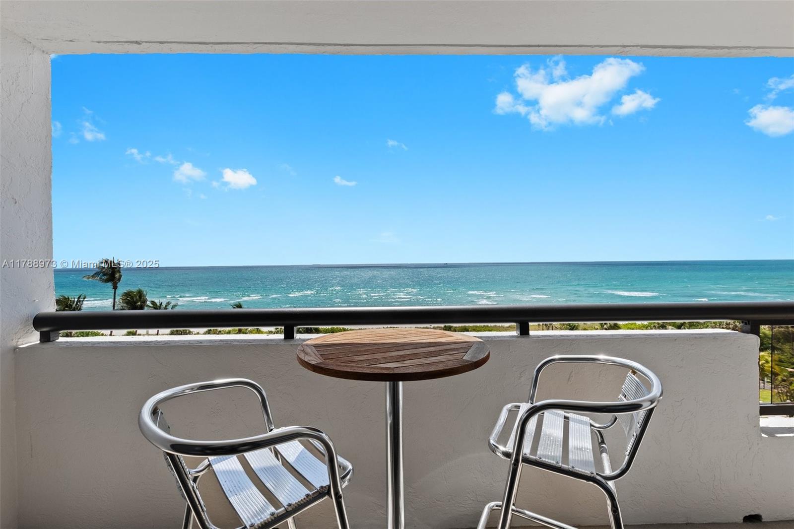 CLUB ATLANTIS CONDO - Residential