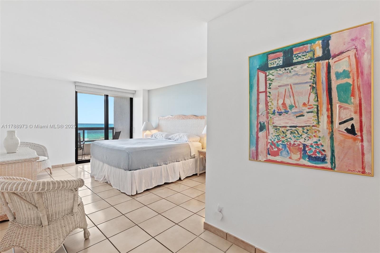 CLUB ATLANTIS CONDO - Residential