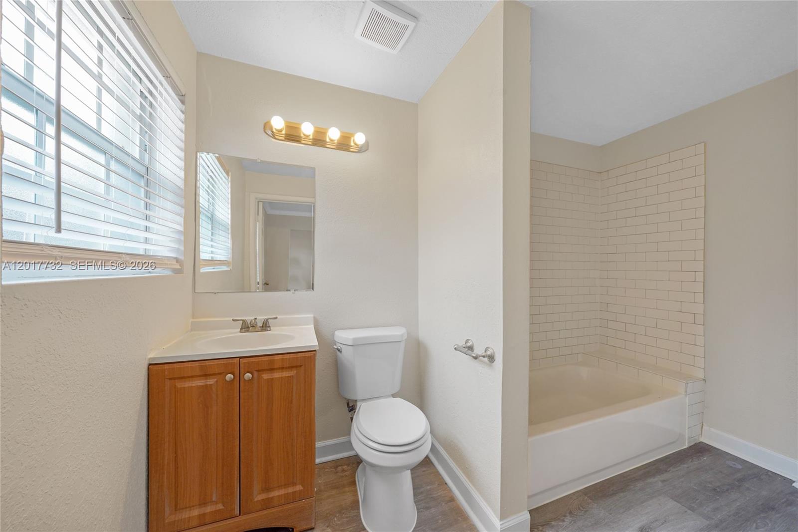 SOUTH HOLLYWOOD AMD PLAT - Residential