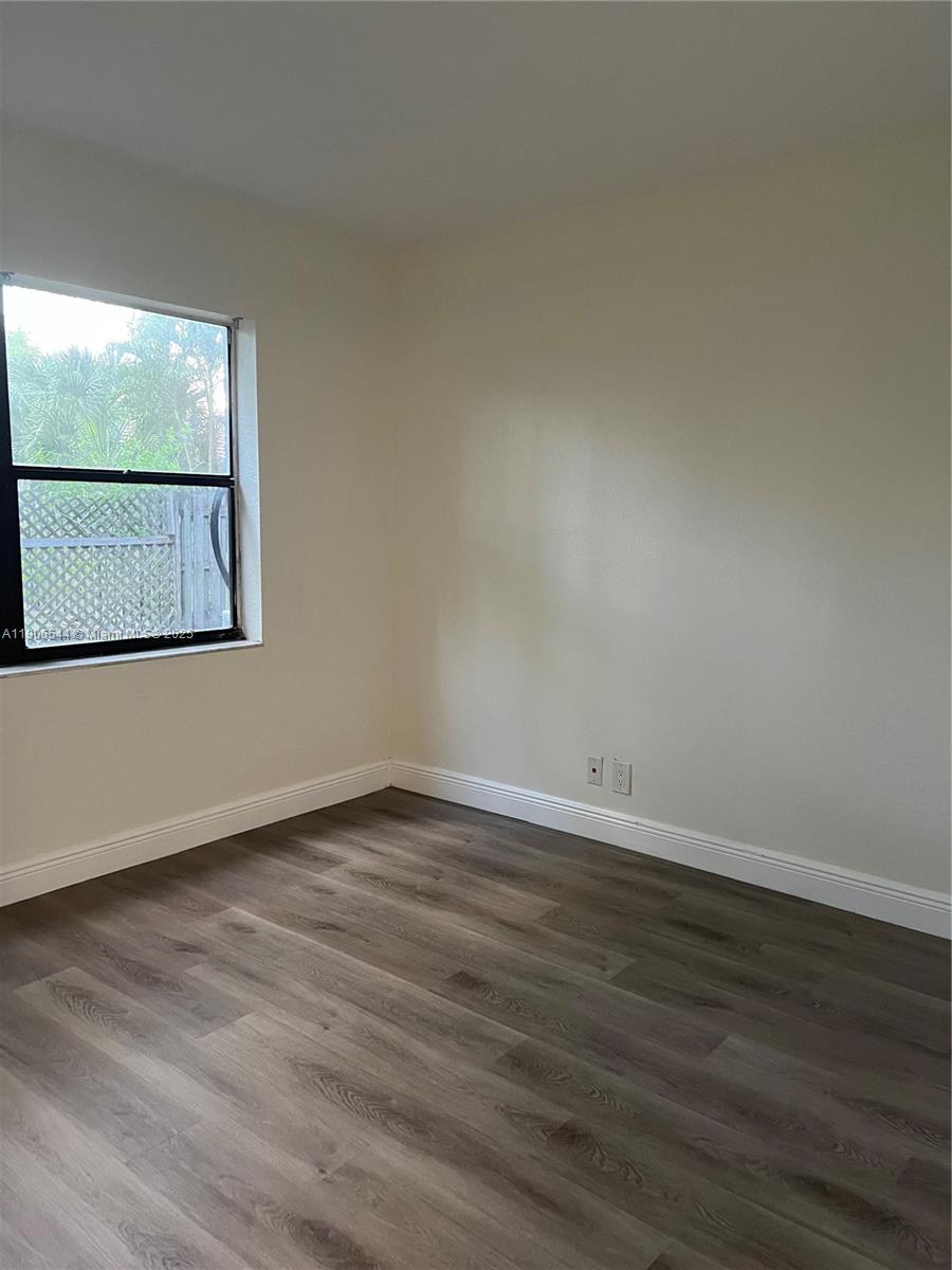 ROYAL RIDGE CONDO - Residential Lease