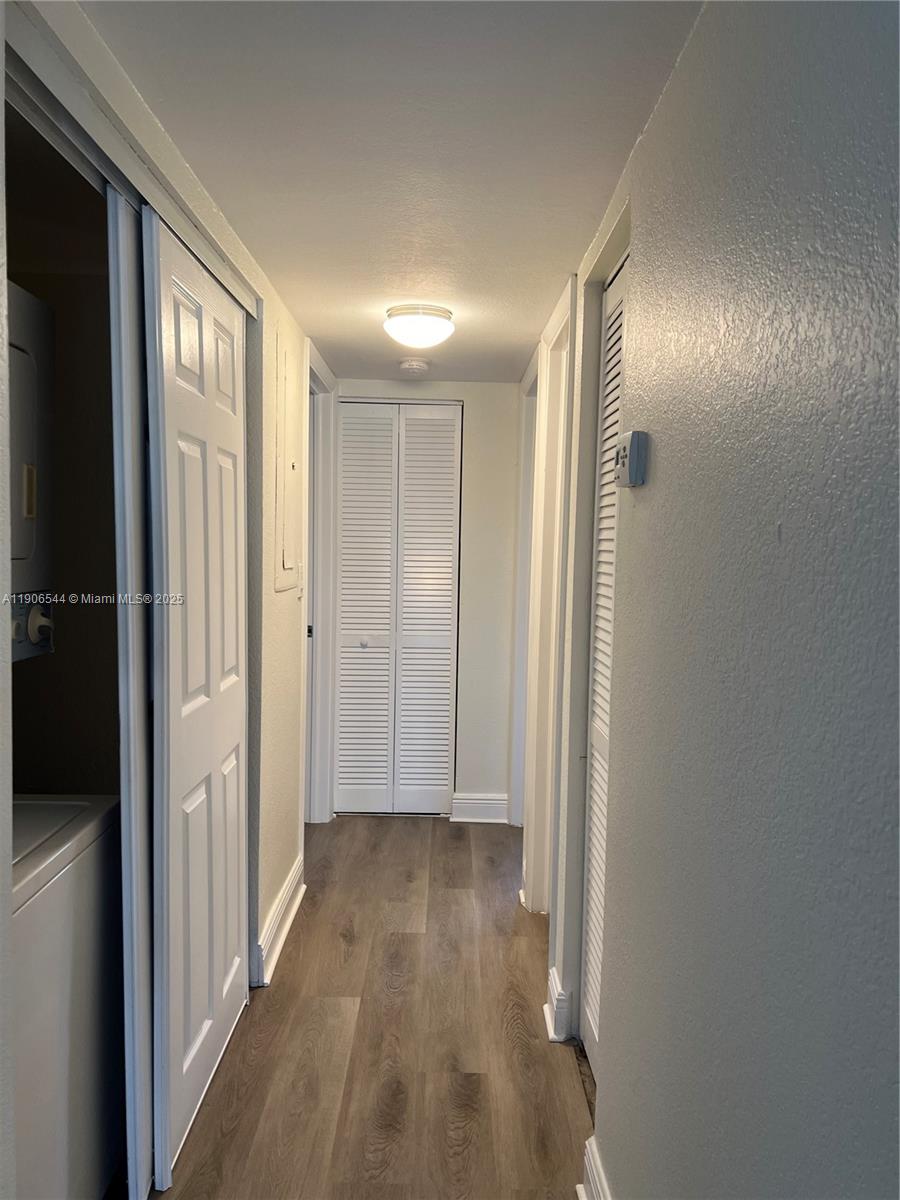 ROYAL RIDGE CONDO - Residential Lease