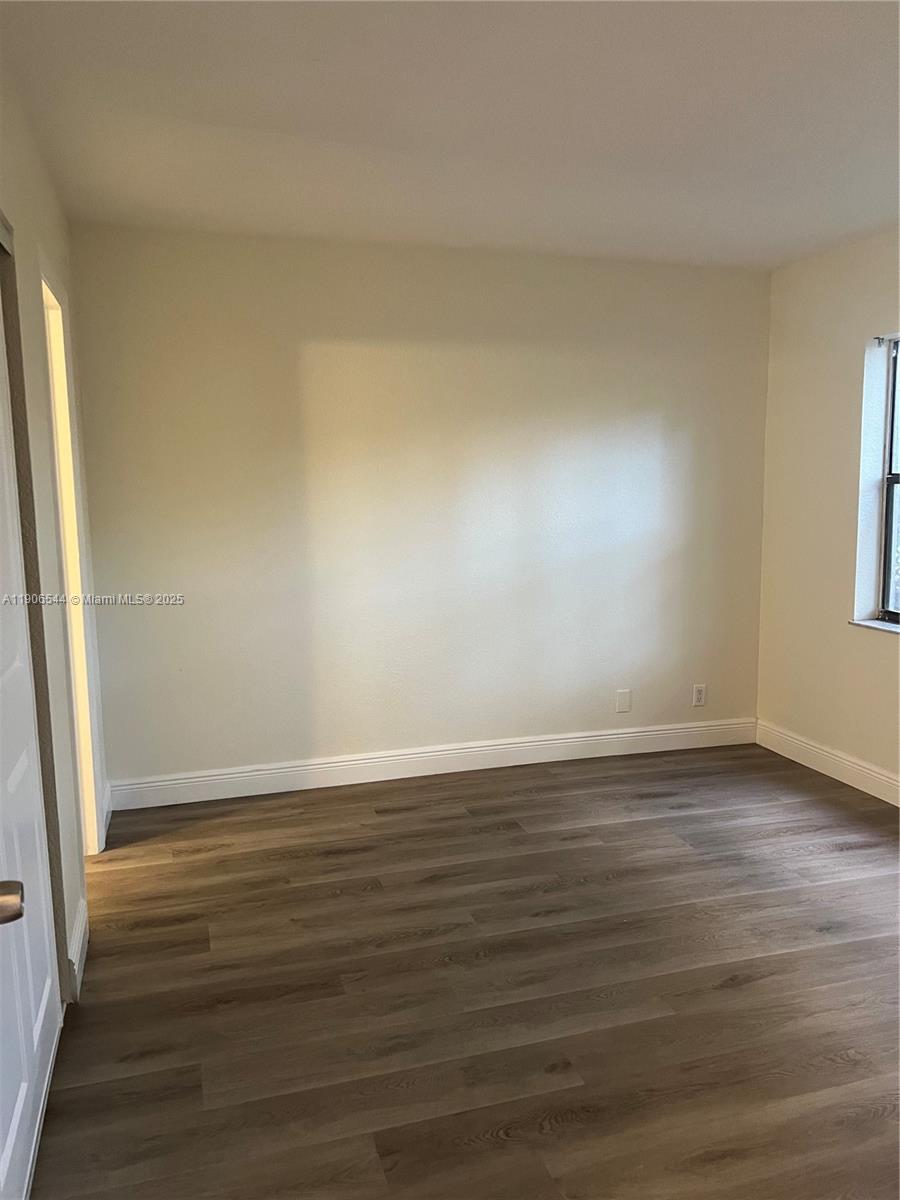 ROYAL RIDGE CONDO - Residential Lease