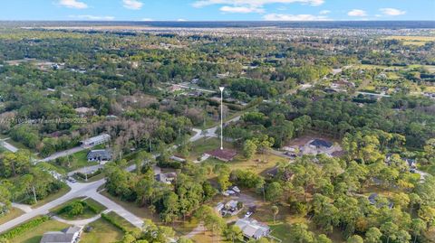 A home in Loxahatchee