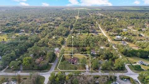 A home in Loxahatchee