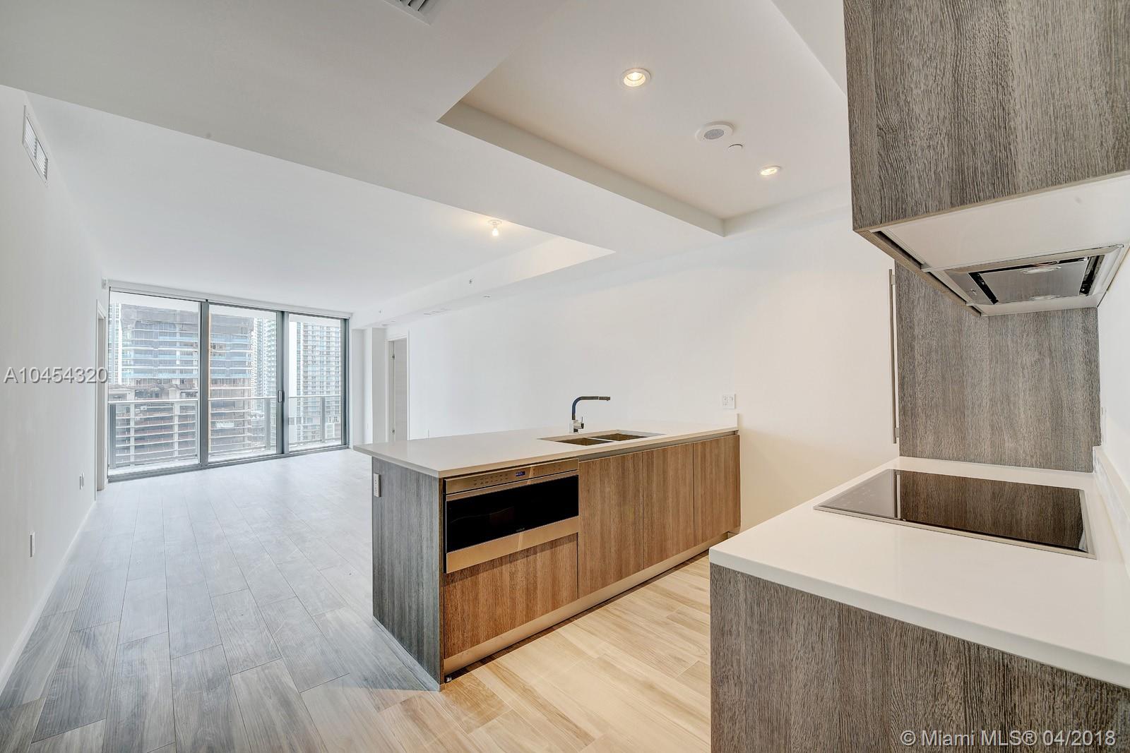 SLS LUX - Residential Lease