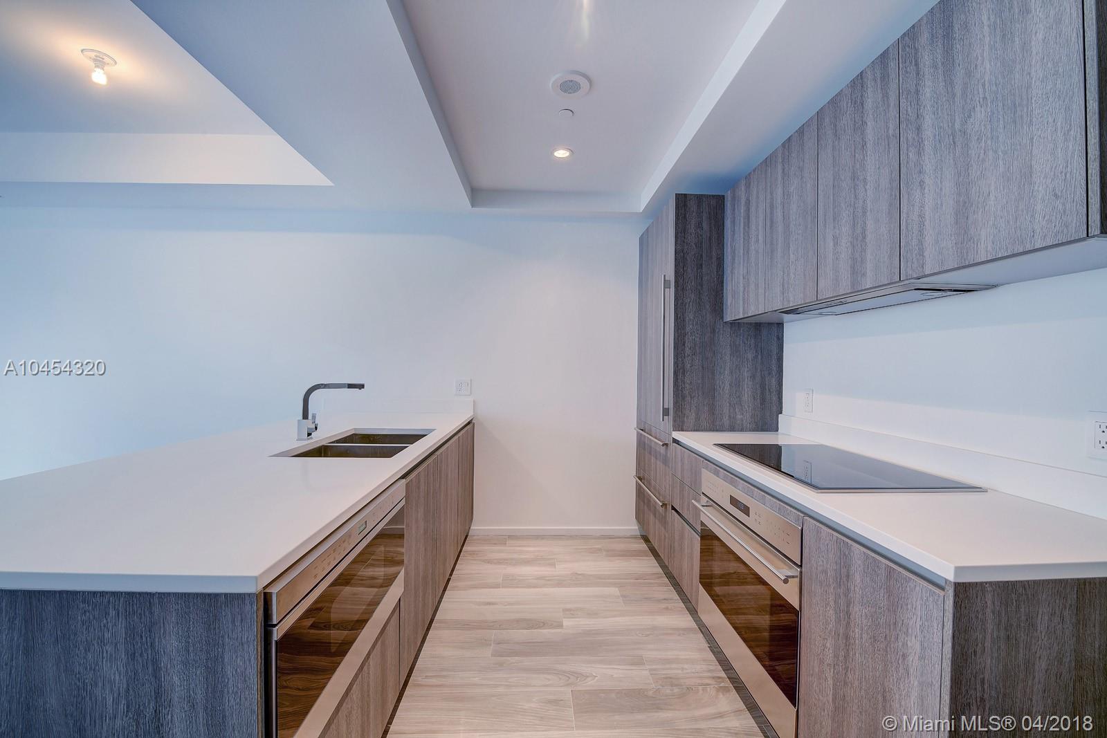 SLS LUX - Residential Lease