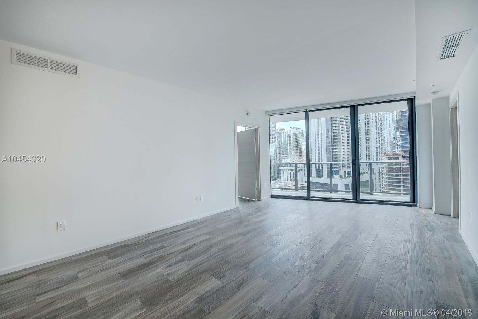 SLS LUX - Residential Lease