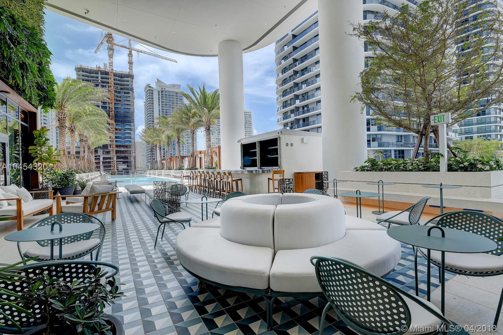 SLS LUX - Residential Lease