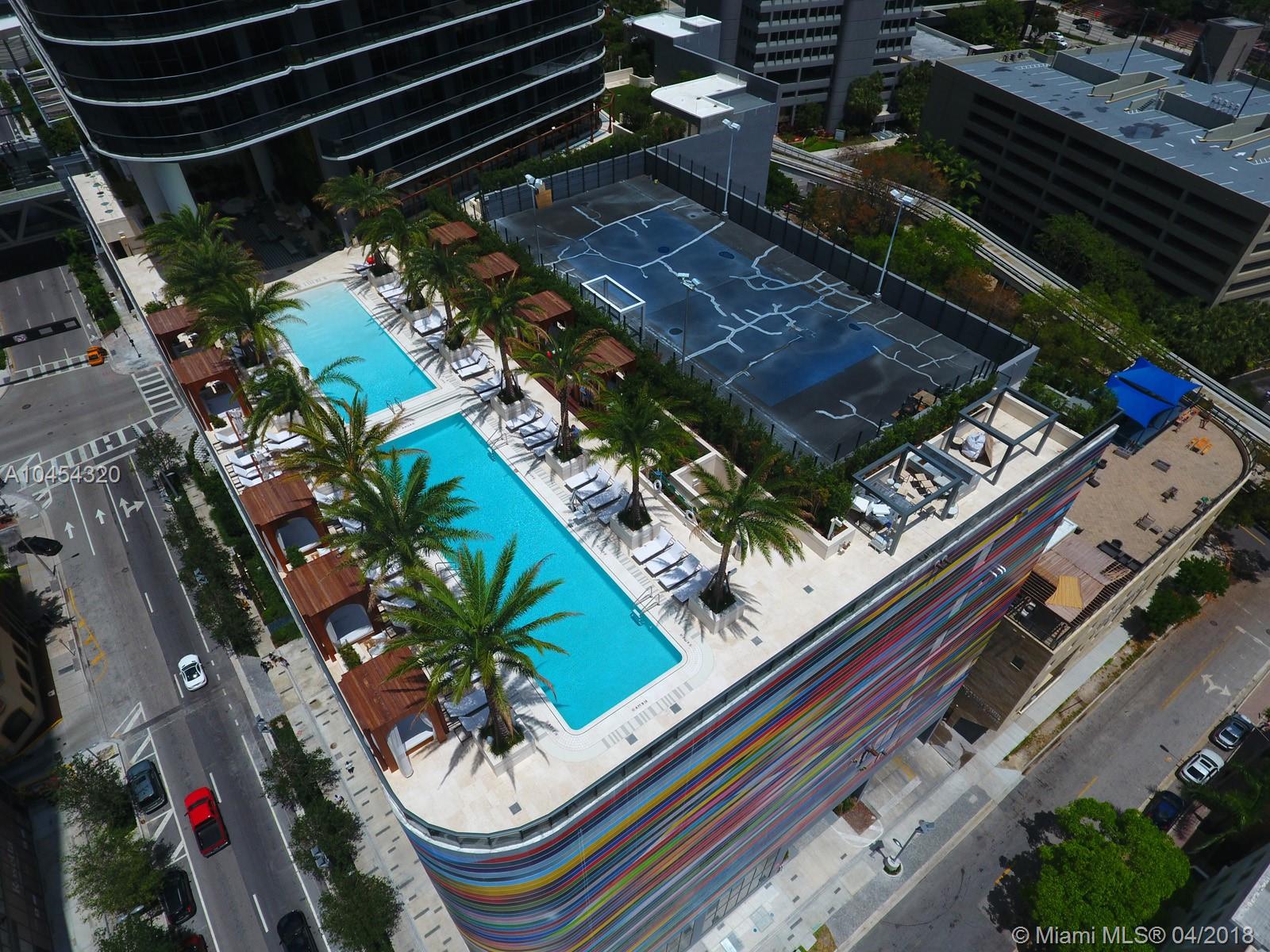 SLS LUX - Residential Lease