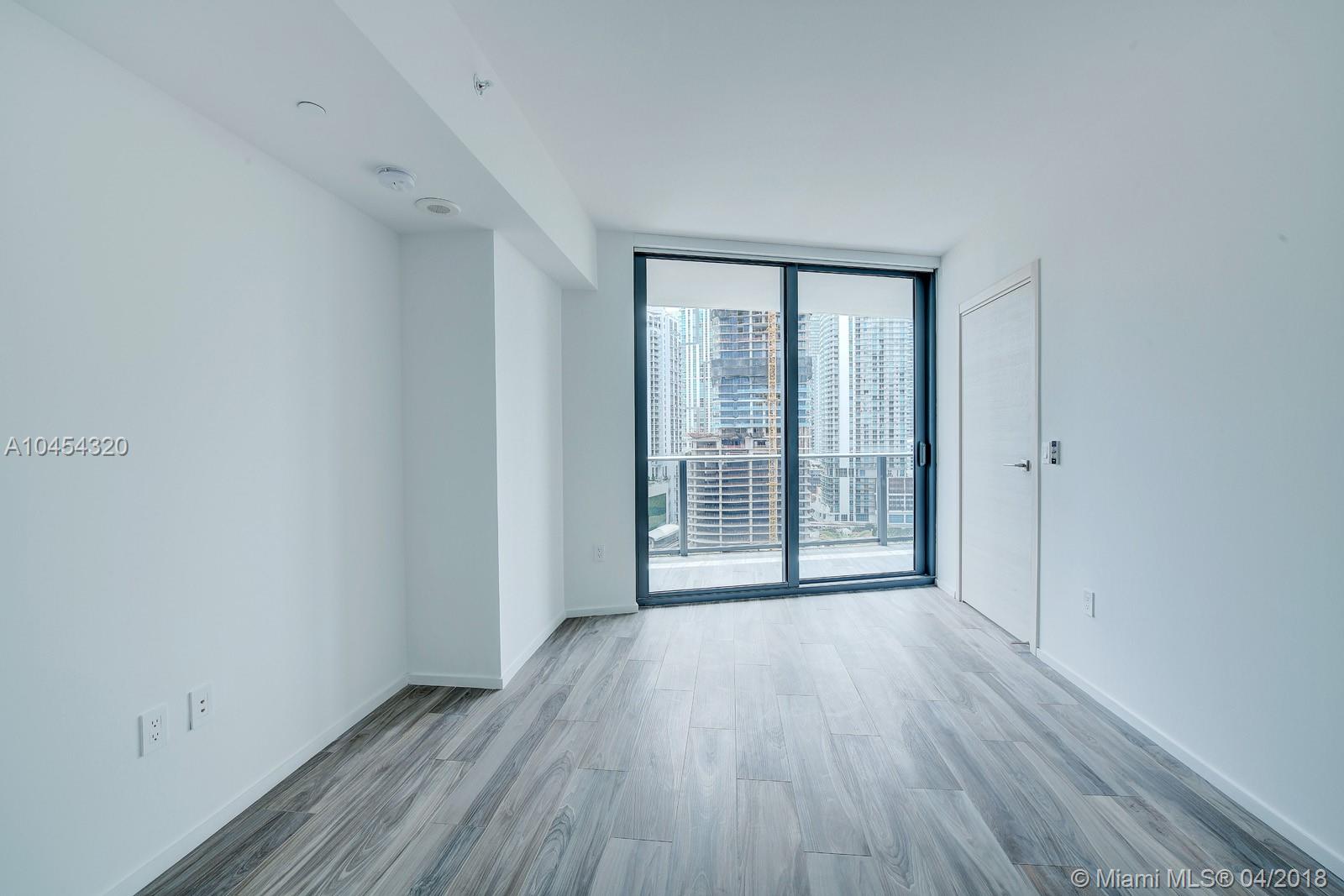 SLS LUX - Residential Lease