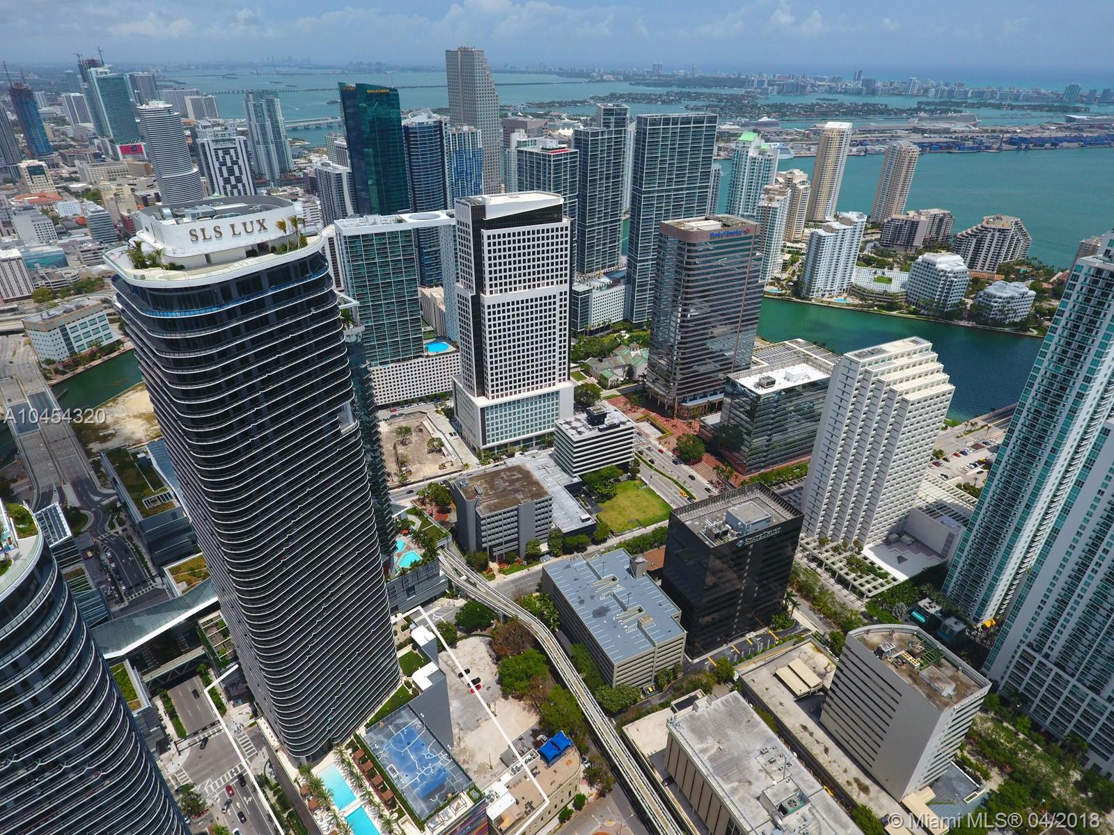 SLS LUX - Residential Lease