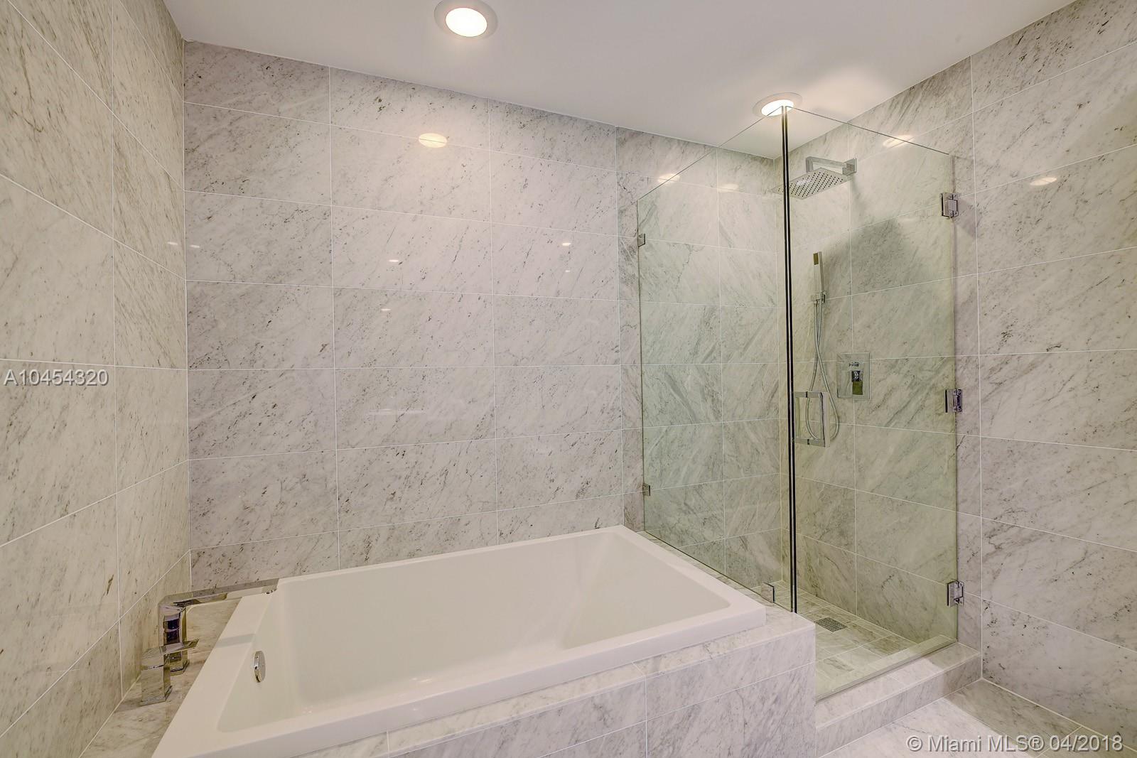 SLS LUX - Residential Lease