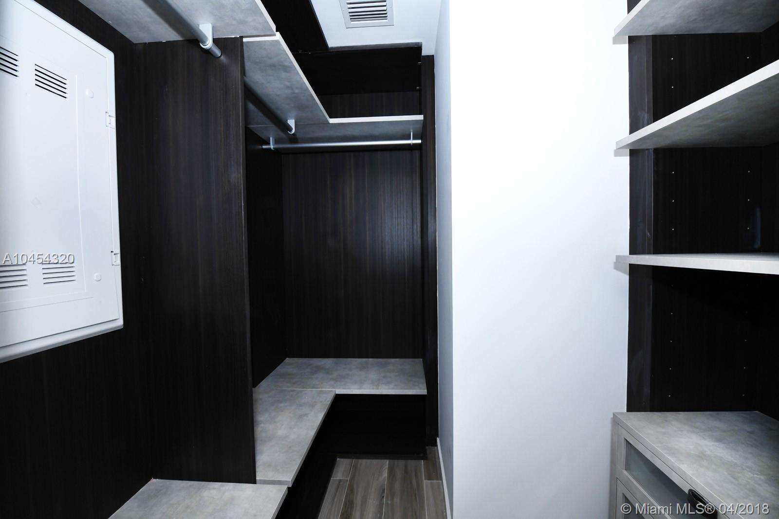 SLS LUX - Residential Lease