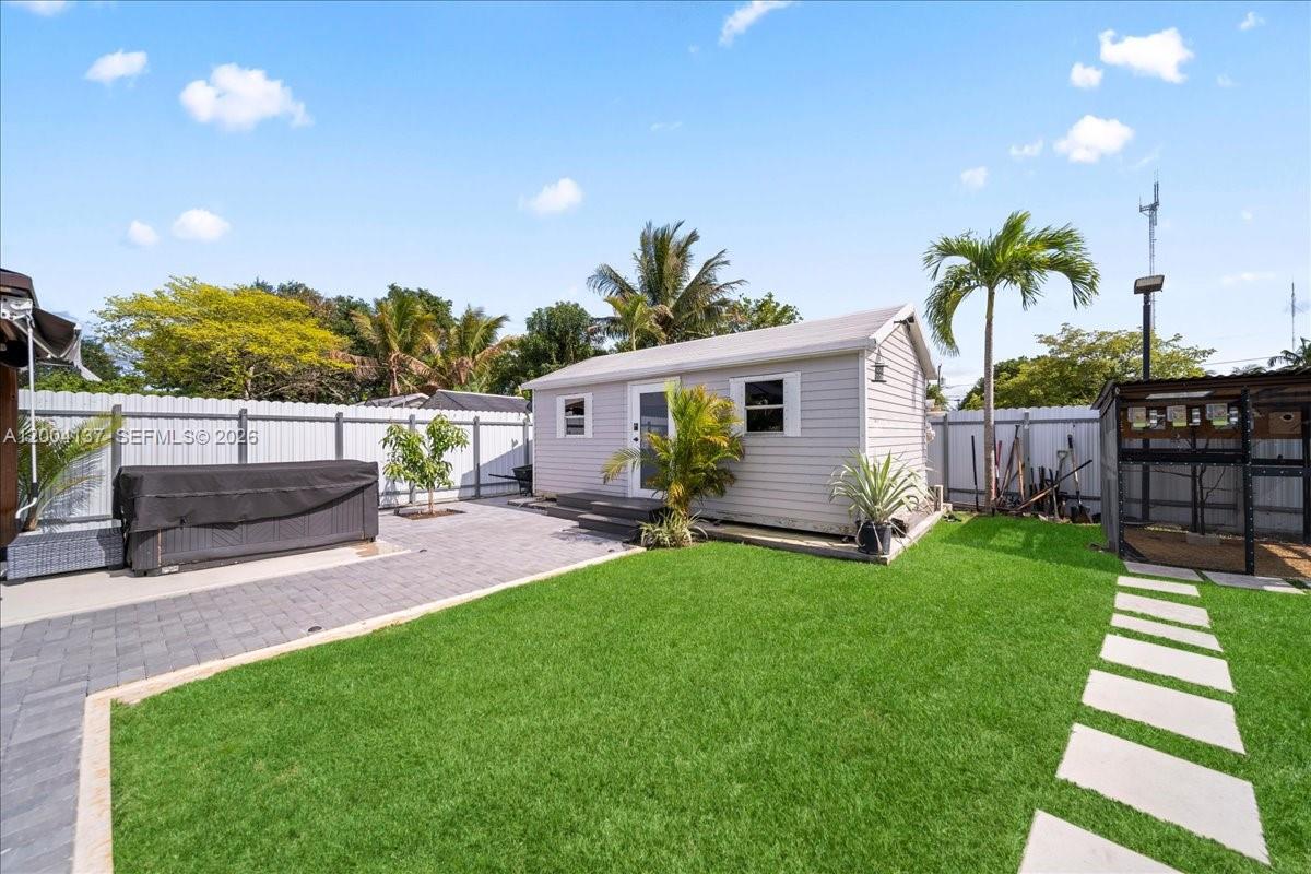 CARVER RANCHES - Residential