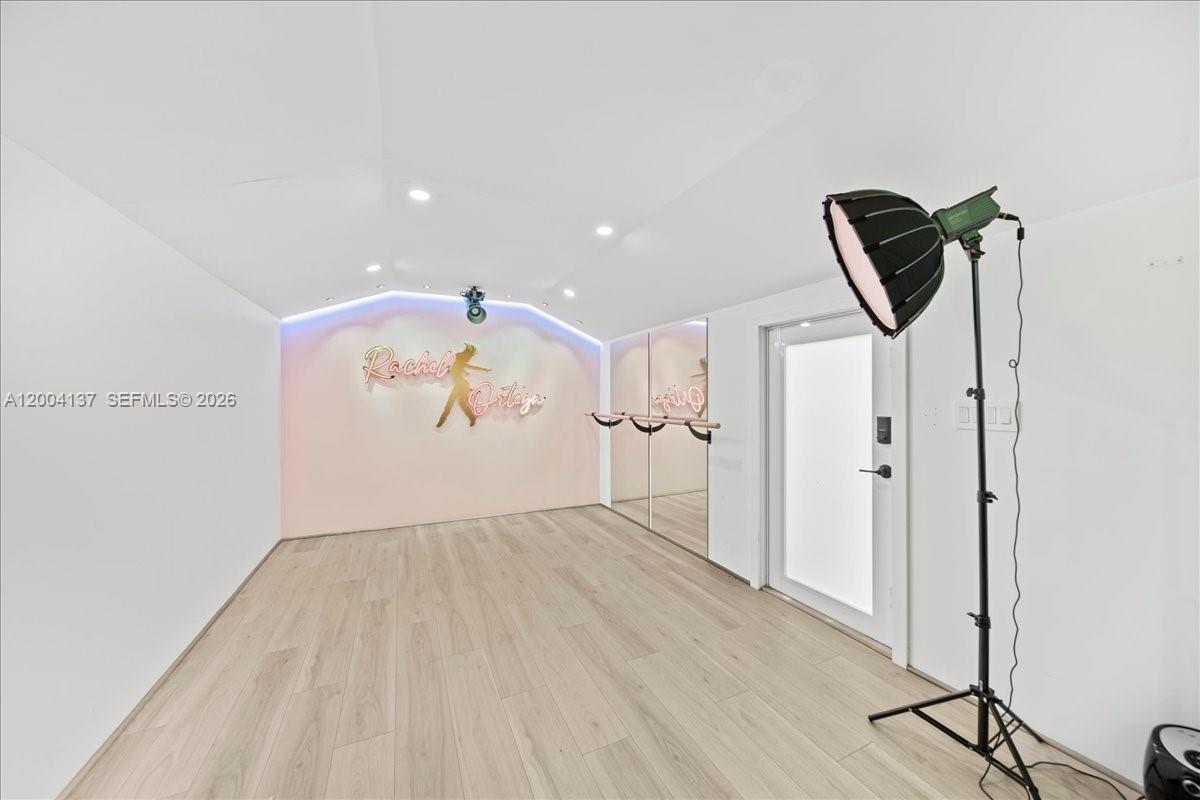 CARVER RANCHES - Residential