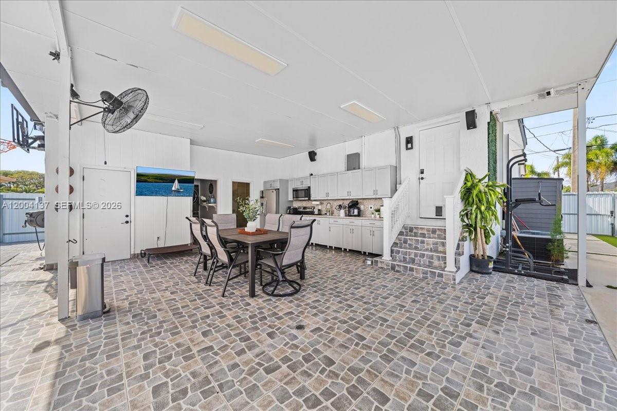 CARVER RANCHES - Residential