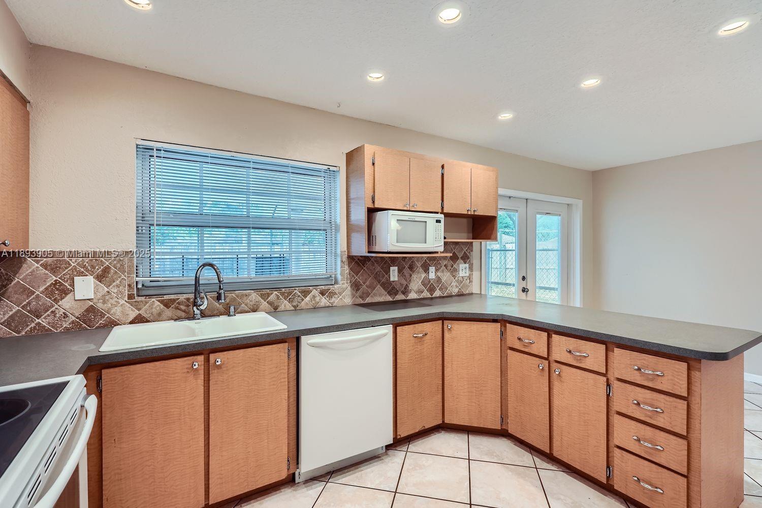 View photos, virtual tours, details... 9802 N Military Trl