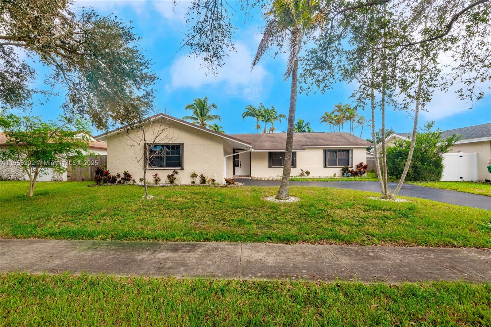11533 SW 59th Ct