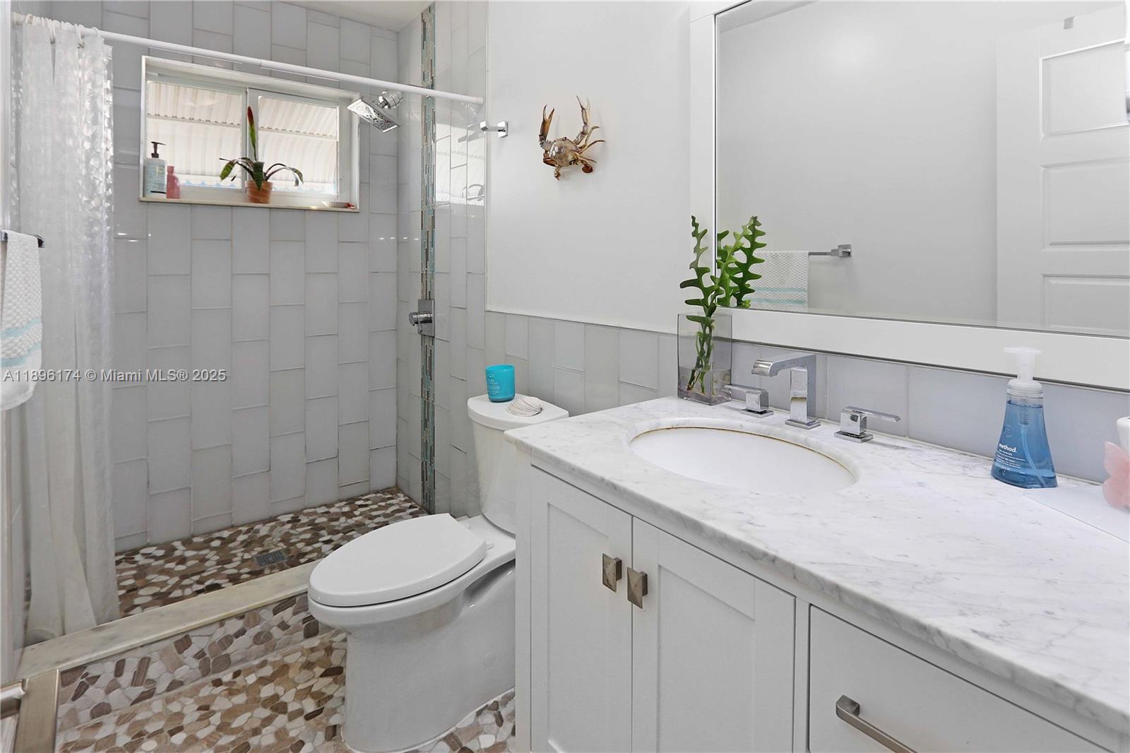 HOLLYWOOD - Residential