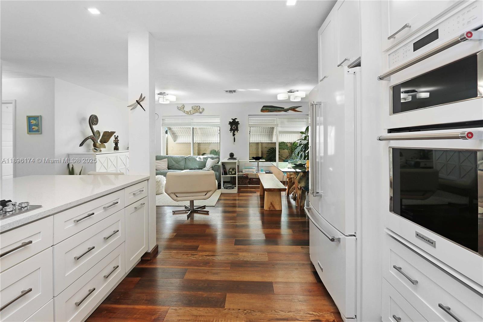 HOLLYWOOD - Residential