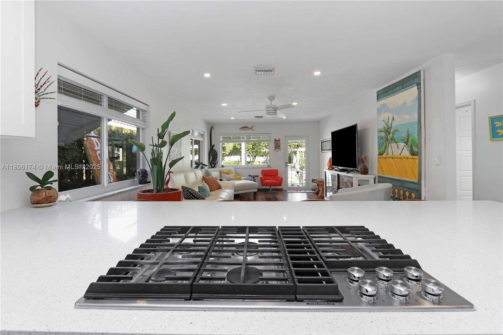 HOLLYWOOD - Residential